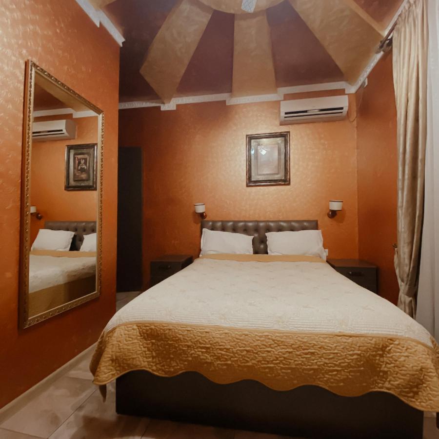 Galeon Hotel Biškek Exteriér fotografie